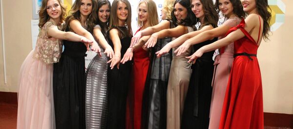 Все девушки по-настоящему прекрасны и выбрать самую-самую из них - нелегкая задача - Sputnik Беларусь