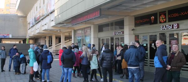 Эвакуация гродненского кинотеатра Октябрь - Sputnik Беларусь