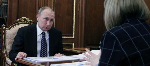 Президент РФ В. Путин встретился с главой Центризбиркома Э. Памфиловой - Sputnik Беларусь
