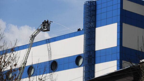 Пожар в торговом центре Персей в Москве - Sputnik Беларусь