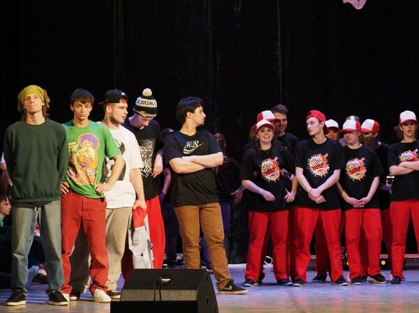 На фестиваль приехали участники из нескольких стран - Sputnik Беларусь