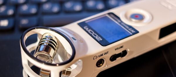 Диктофон, архивное фото Диктофон, архивное фото - Sputnik Беларусь