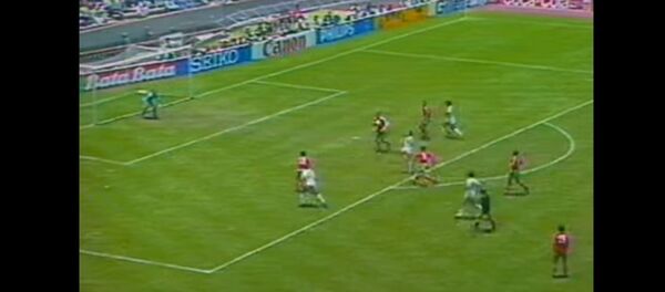 Гол Мануэля Негрето на ЧМ-1986, видео - Sputnik Беларусь