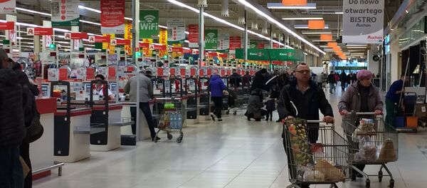 Приезжих из Беларуси в супермаркетах Польши стало ощутимо меньше - Sputnik Беларусь