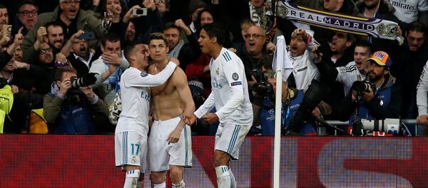 Футболисты Реала радуются победе над Ювентусом - Sputnik Беларусь