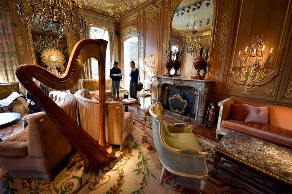 Парижский Hotel Ritz продает с аукциона мебель и предметы интерьера - Sputnik Беларусь