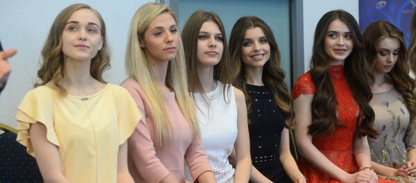 Падрыхтоўка да шоу на конкурсе Міс Беларусь, архіўнае фота - Sputnik Беларусь