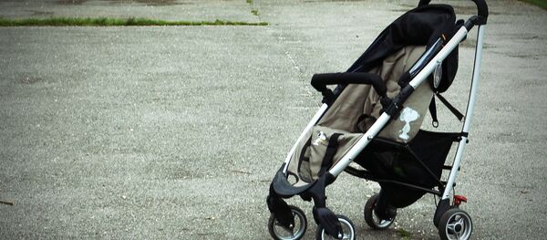 Детская коляска, архивное фото - Sputnik Беларусь