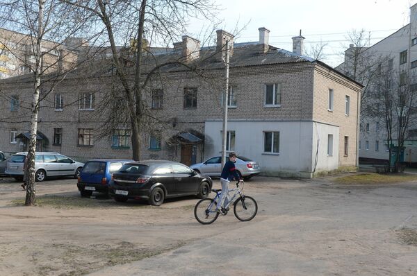 Многие жильцы квартир в двухэтажках сделали утепление фасадов - Sputnik Беларусь