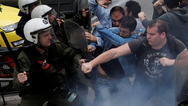 Акции протеста проходят в Афинах - Sputnik Беларусь