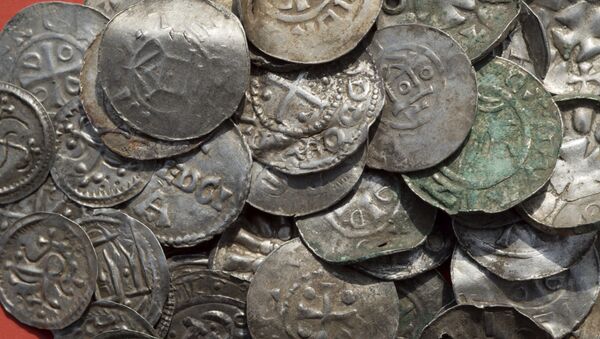 Клад с древними скандинавскими монетами - Sputnik Беларусь