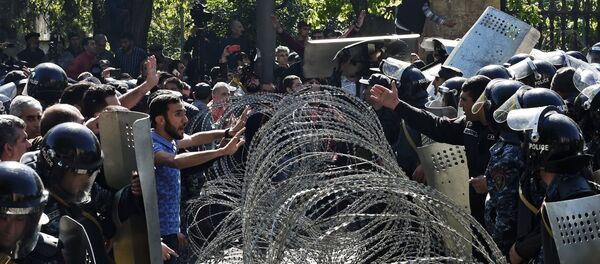 Акция протеста оппозиции в Ереване - Sputnik Беларусь