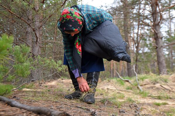 Вышел с кладбища – стряхни песок с обуви, чтобы не принести домой несчастья и беды - Sputnik Беларусь