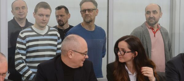 Бизнесмен Александр Кнырович и четверо сотрудников фирмы, которых судят вместе с ним - Sputnik Беларусь