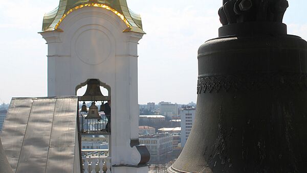 На колокольне во время праздника колокольного звона разрешали подниматься всем желающим. - Sputnik Беларусь