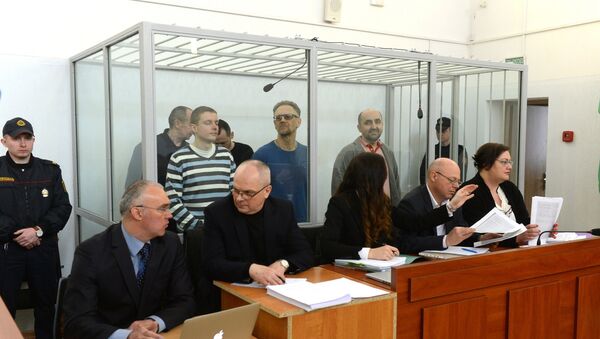 Бизнесмен Александр Кнырович и четверо сотрудников фирмы, которых судят вместе с ним - Sputnik Беларусь