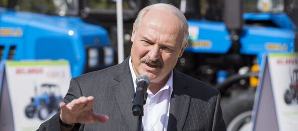 Президент Беларуси выступает перед учеными института - Sputnik Беларусь