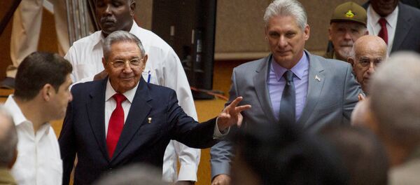 Рауль Кастро и Мигель Диас-Канель - Sputnik Беларусь