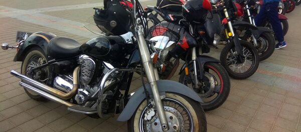 Мотоциклы на площади в Витебске Мотоциклы на площади в Витебске - Sputnik Беларусь