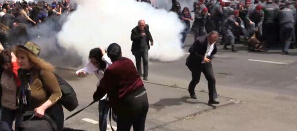 Разгон митинга в Ереване Разгон митинга в Ереване - Sputnik Беларусь