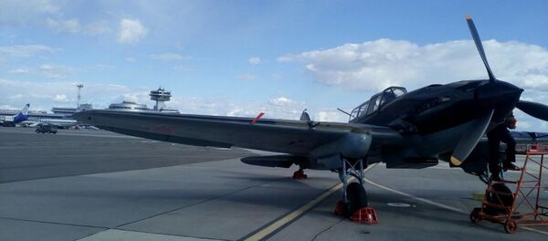 Штурмовик Ил-2 в Национальном аэропорту Минск - Sputnik Беларусь