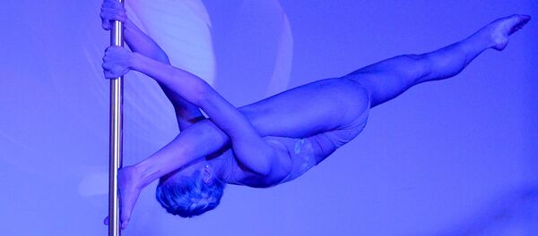 Танцы на пилоне Pole Art Show Танцы на пилоне Pole Art Show - Sputnik Беларусь