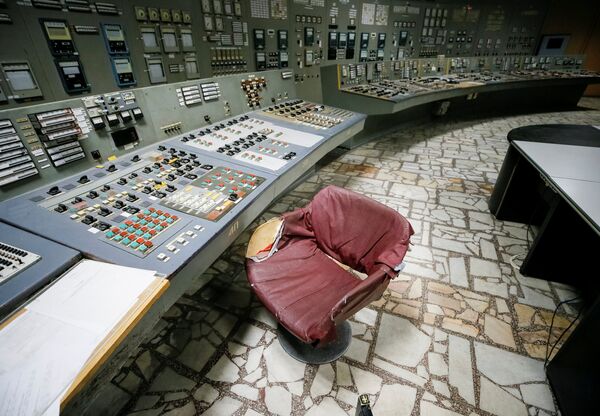 Третий реактор ЧАЭС был остановлен 15 декабря 2000 года в 13:17 - Sputnik Беларусь