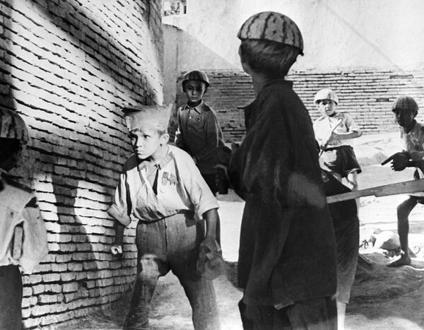 Кадр из фильма Ты не сирота - Sputnik Беларусь