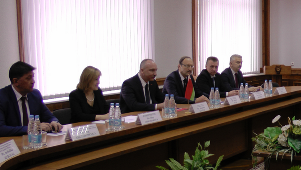 Генеральный прокурор Беларуси Александр Конюк на встрече с президентом МАП Герхардом Ярошем - Sputnik Беларусь