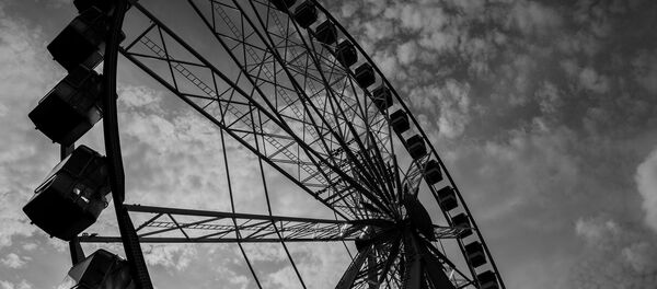 Колесо обозрения, архивное фото Колесо обозрения, архивное фото - Sputnik Беларусь