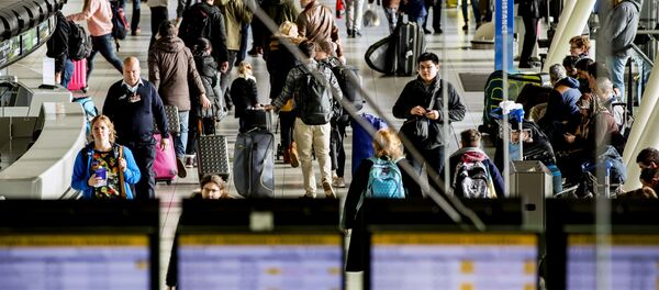 Амстердамский аэропорт Схипхол Амстердамский аэропорт Схипхол - Sputnik Беларусь