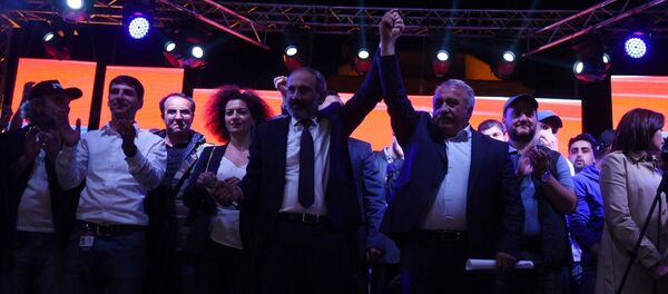 Митинг сторонников оппозиции после выборов премьер-министра в Армении - Sputnik Беларусь