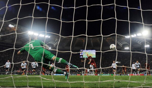 Раджа Наингголан реализовал пенальти в ворота Ливерпуля - Sputnik Беларусь