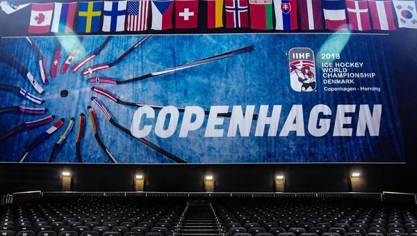 Баннер с эмблемой чемпионата мира по хоккею с шайбой 2018 в Дании - Sputnik Беларусь