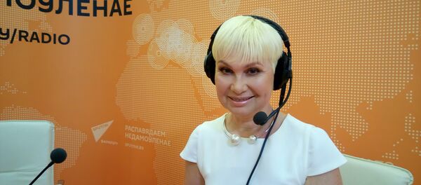 Заслуженная артистка Беларуси, телеведущая Елена Спиридович - Sputnik Беларусь