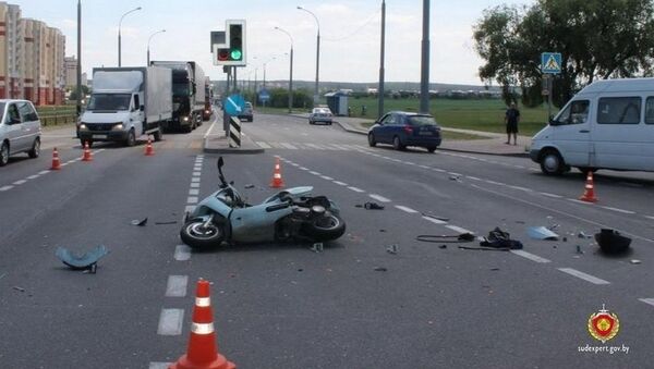 От полученных в результате столкновения травм, водитель скутера скончался на месте - Sputnik Беларусь