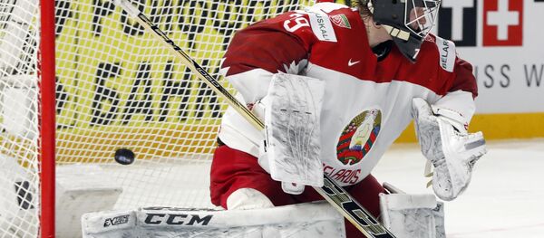 Вратарь сборной Виталий Трус Вратарь сборной Виталий Трус - Sputnik Беларусь