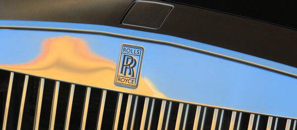 Логотип на автомобиле Rolls-Royce - Sputnik Беларусь