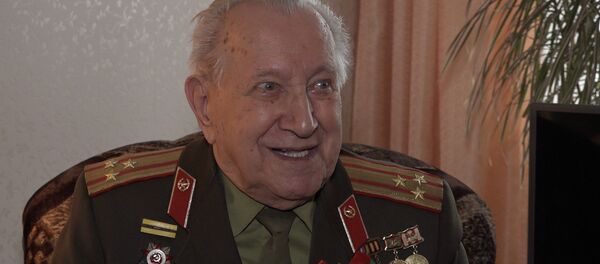 Николай Мазаник встретил войну молоденьким лейтенантом - Sputnik Беларусь