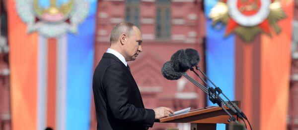 Прэзідэнт РФ Уладзімір Пуцін на ваенным парадзе, архіўнае фота Прэзідэнт РФ Уладзімір Пуцін на ваенным парадзе, архіўнае фота - Sputnik Беларусь