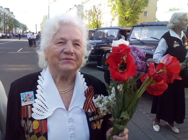 Елизавета Петровна Хомченко пережила ленинградскую блокаду с первого до последнего дня, после войны осталась сиротой  - Sputnik Беларусь