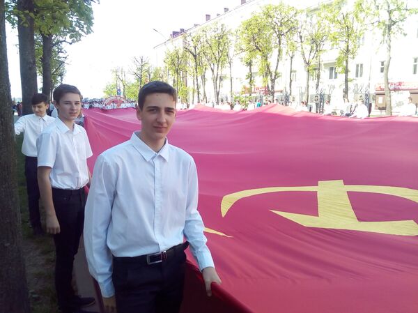 Красный флаг СССР навсегда останется знаменем Победы - ведь именно его водрузили в 1945 над Рейхстагом - Sputnik Беларусь