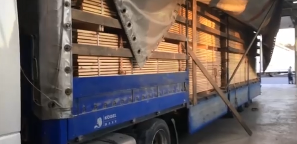 Большую партию белорусских сигарет в полых досках задержала таможня Литвы - Sputnik Беларусь