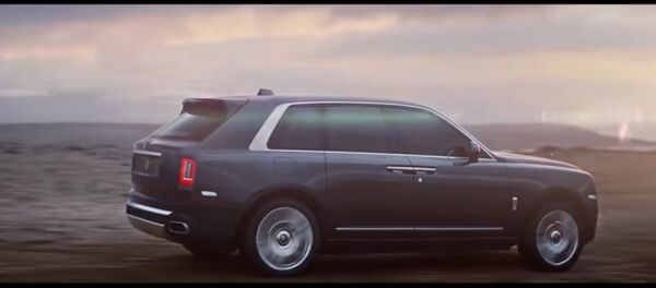 Внедорожный алмаз: Rolls-Royce представил кроссовер Cullinan - Sputnik Беларусь