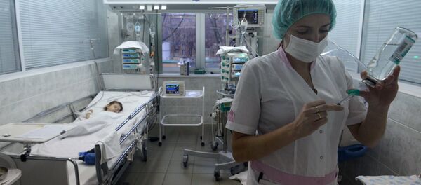 Медсестра в отделении реанимации, архивное фото - Sputnik Беларусь