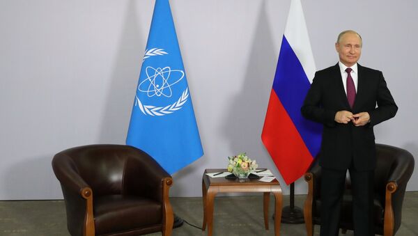Президент РФ Владимир Путин в Сочи - Sputnik Беларусь