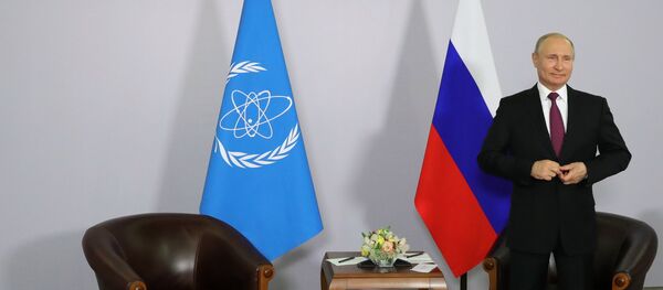 Президент РФ Владимир Путин в Сочи - Sputnik Беларусь