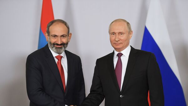Президент РФ Владимир Путин и премьер-министр Армении Никол Пашинян - Sputnik Беларусь