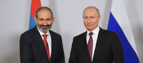 Президент РФ Владимир Путин и премьер-министр Армении Никол Пашинян - Sputnik Беларусь