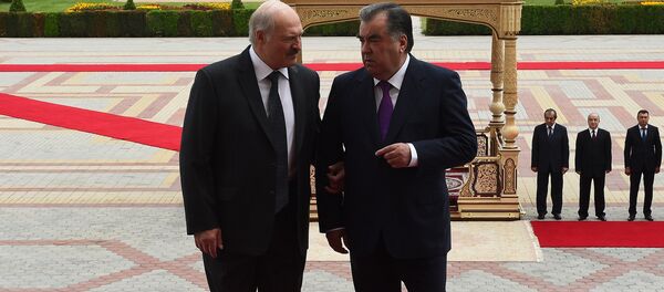 Президент Беларуси Александр Лукашенко и президент Таджикистана Эмомали Рахмон - Sputnik Беларусь